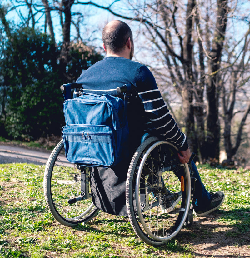 Sac pour fauteuil roulant pratique